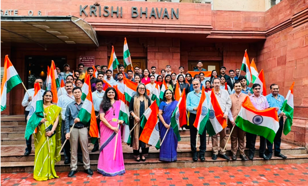 Har Ghar Tiranga Campaign 2026 Ms. Nidhi Khare, Secretary, Department of Consumer Affairs, distributed the National Flag among officials of the Department as part of the Har Ghar Tiranga campaign. The occasion was marked by the singing of Vande Mataram, reaffirming the values of patriotism, unity and collective commitment to nation-building.
