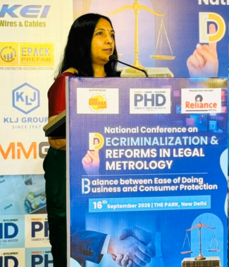 सुश्री निधि खरे, सचिव, उपभोक्ता मामले विभाग ने PHDCCI द्वारा आयोजित विधिक मापविज्ञान में अपराधमुक्तिकरण एवं सुधार व्यवसाय सुगमता और उपभोक्ता संरक्षण के बीच संतुलन विषयक सम्मेलन में मुख्य अतिथि के रूप में सहभागिता की और विशेष संबोधन दिया।